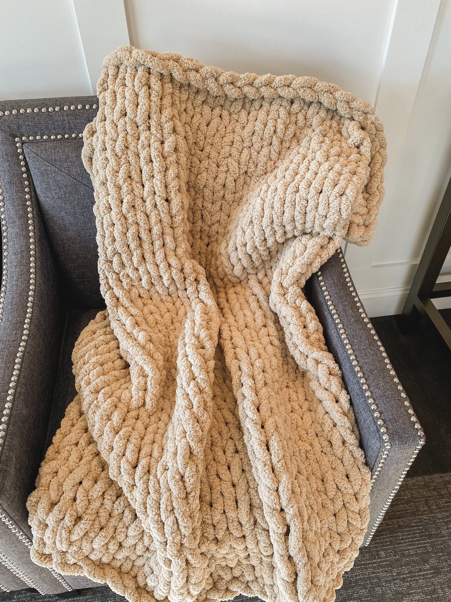 Chunky Knit Throw Blanket