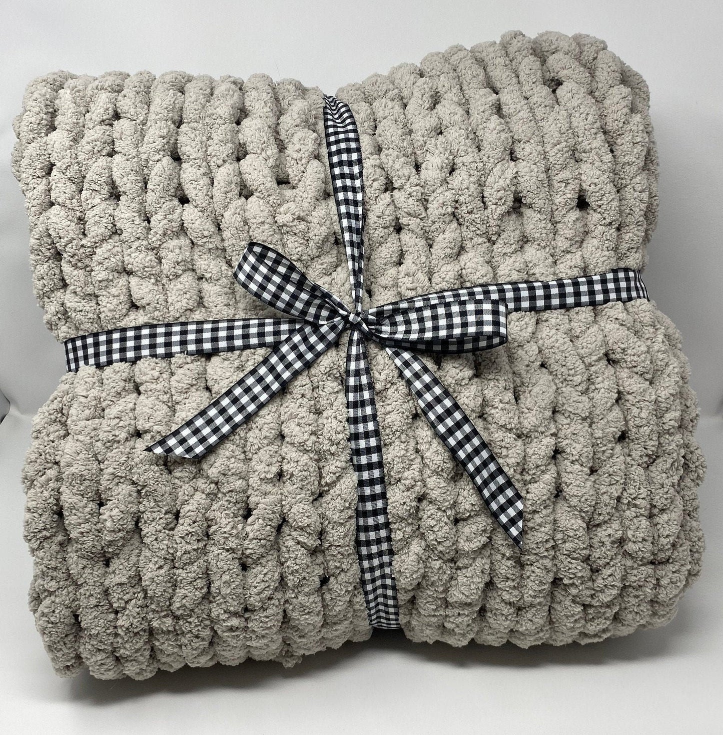 Medium Chunky Knit Blanket